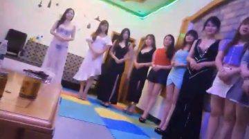 你的老表05-15会所选妃直播帶回打炮