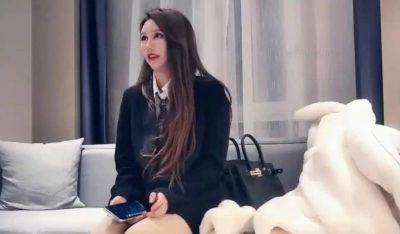 高顏值身材苗条美女抱起插