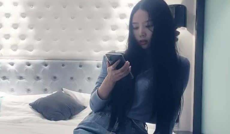 神似张钧甯，清纯校花175，【小天极品探花】经典姿势轮番上场，气喘吁吁达高潮